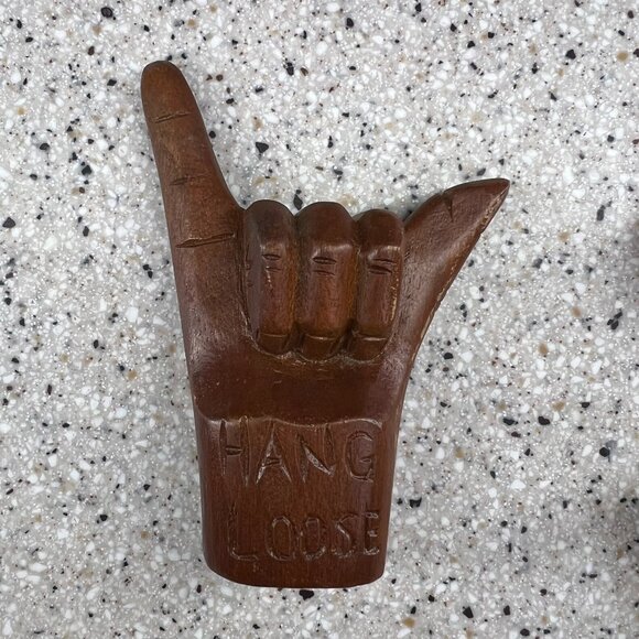 Vintage Carved Wood Hang Loose Hand Hawaii Shaka Sign Sculpture 4.5Tiki Surf Bar - Picture 1 of 7